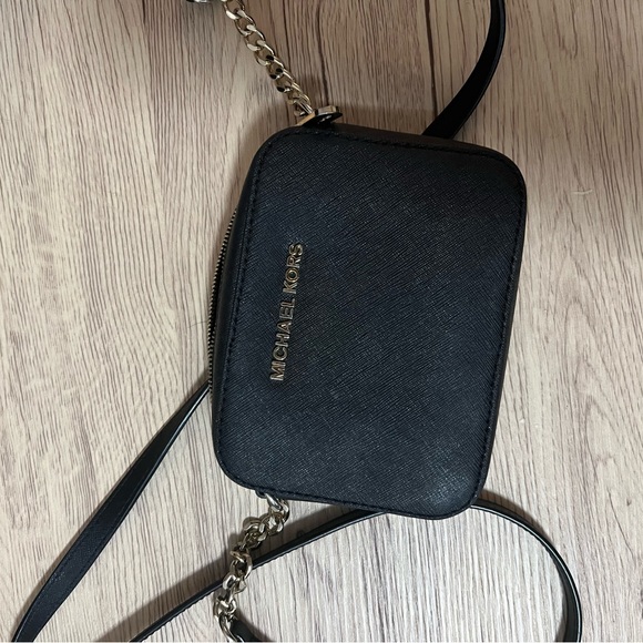Michael kors crossbody - Picture 4 of 4